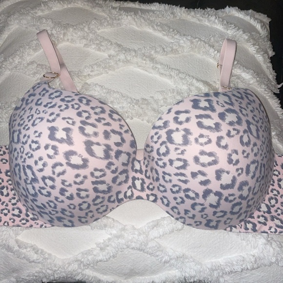 Like New! 38D VS Incredible Push Up - Picture 6 of 6